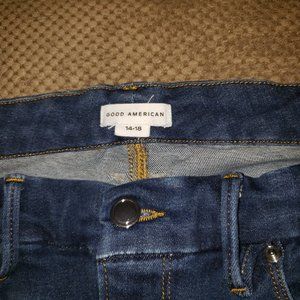 Good American Always Fits Good Classic Slim Straight Jeans